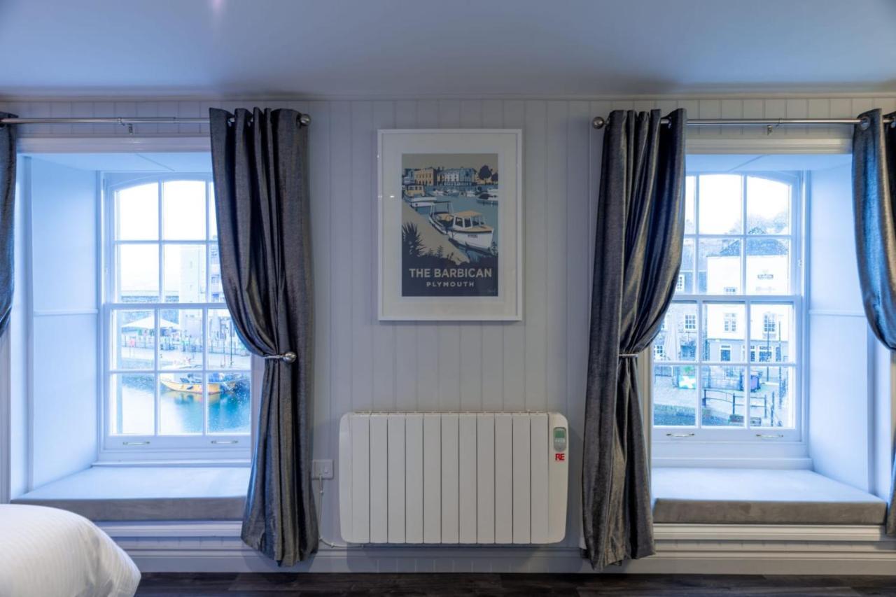 The Three Crowns B&B Plymouth Bagian luar foto