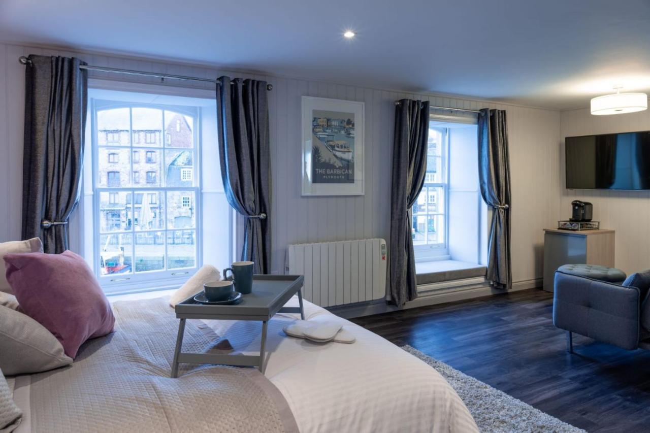 The Three Crowns B&B Plymouth Bagian luar foto