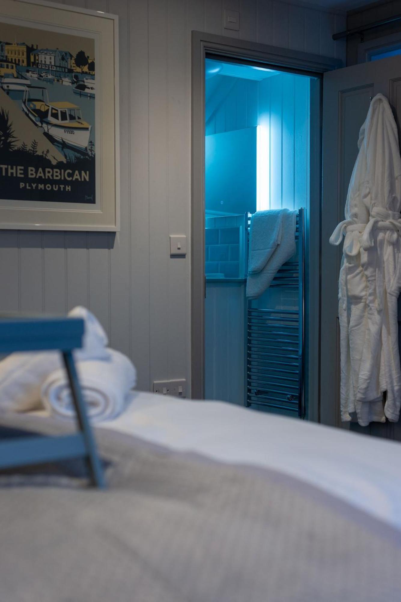 The Three Crowns B&B Plymouth Ruang foto