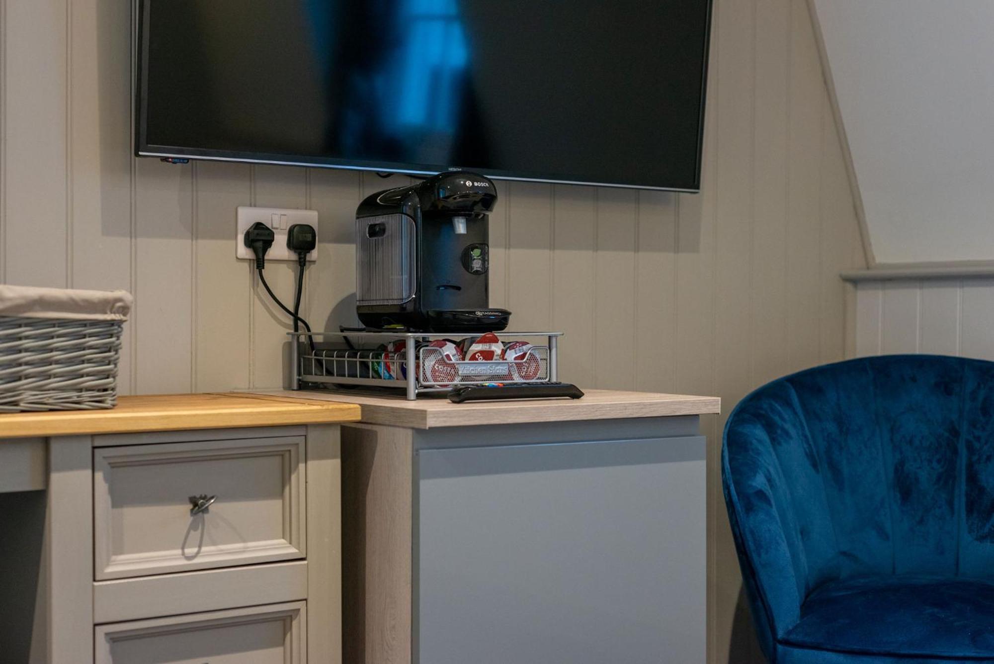 The Three Crowns B&B Plymouth Ruang foto