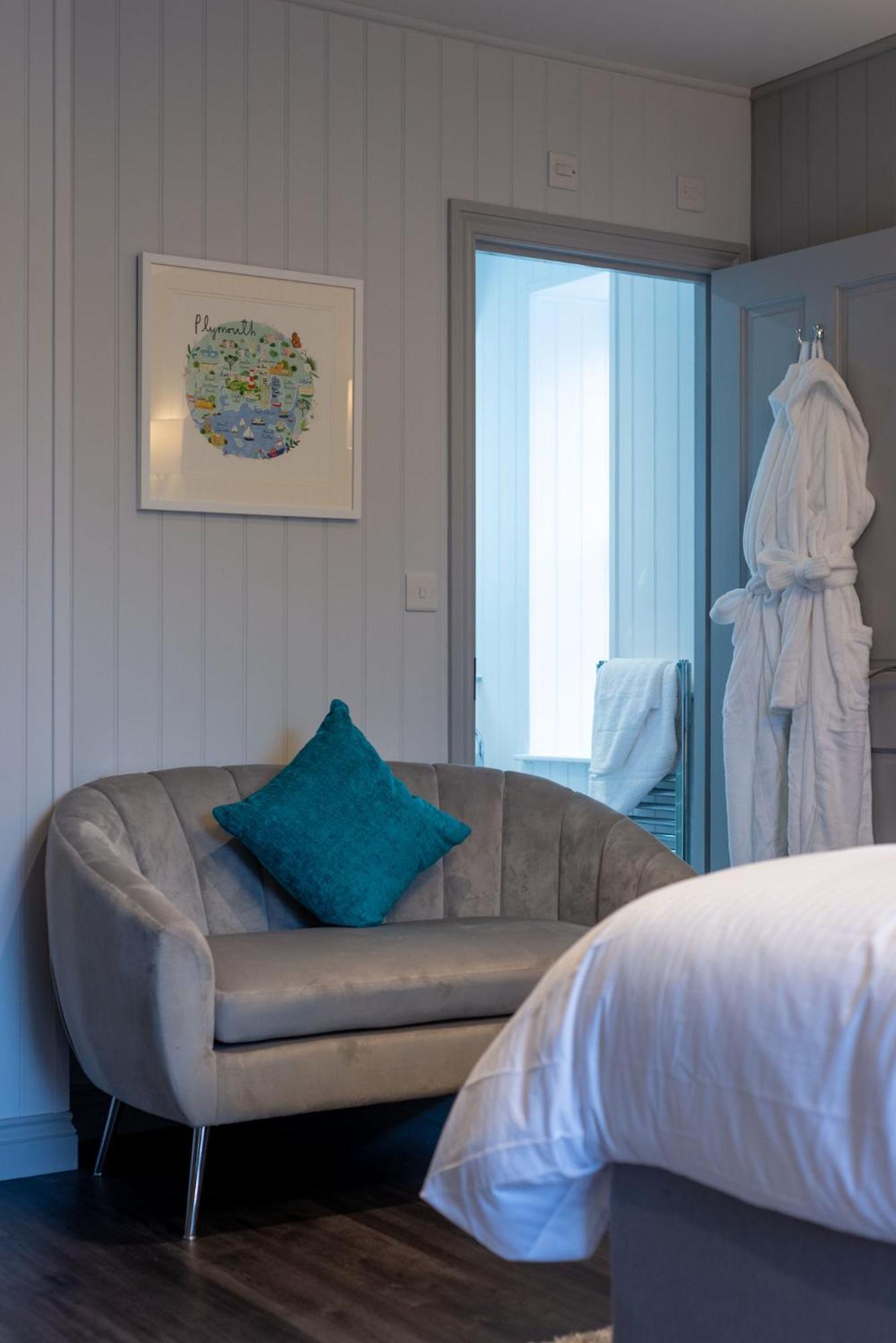 The Three Crowns B&B Plymouth Ruang foto
